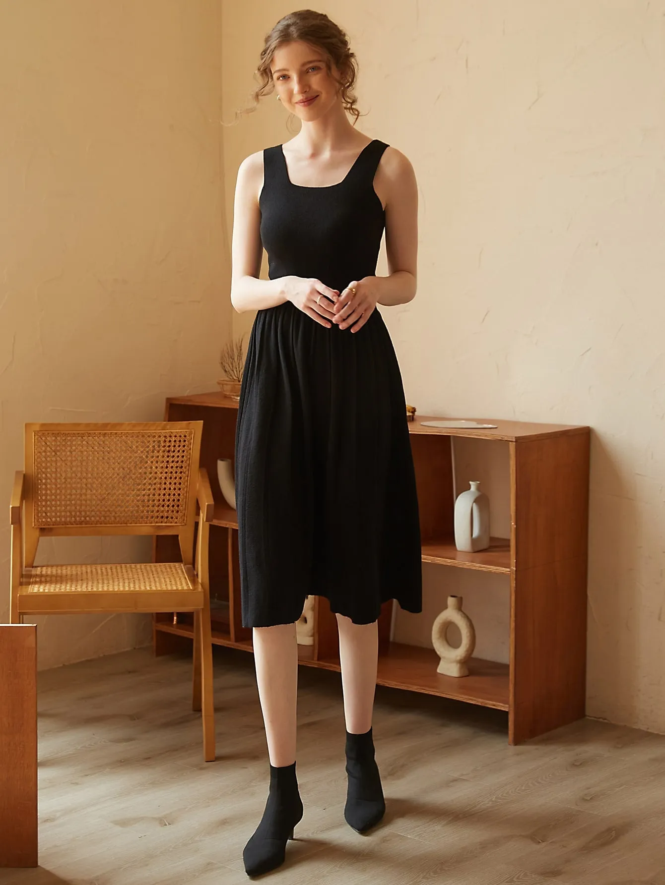Elegant Plain Sleeveless Scoop Neck Flared High Waist Knee Length Women Sweater Dress