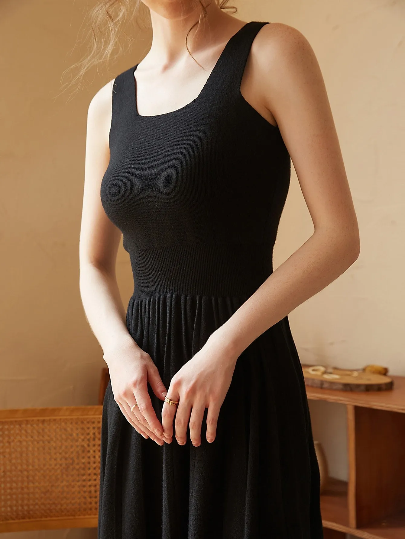 Elegant Plain Sleeveless Scoop Neck Flared High Waist Knee Length Women Sweater Dress
