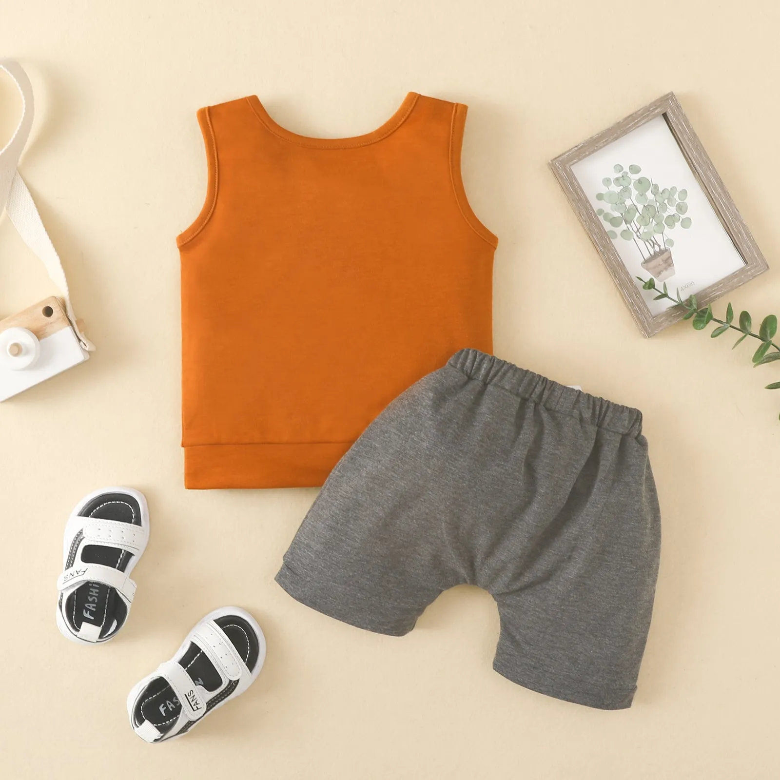 LOUIE Summer Outfit