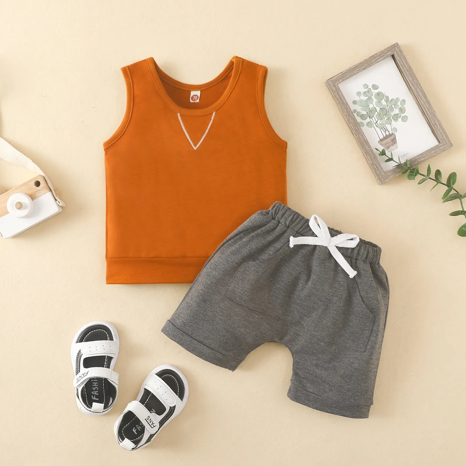 LOUIE Summer Outfit